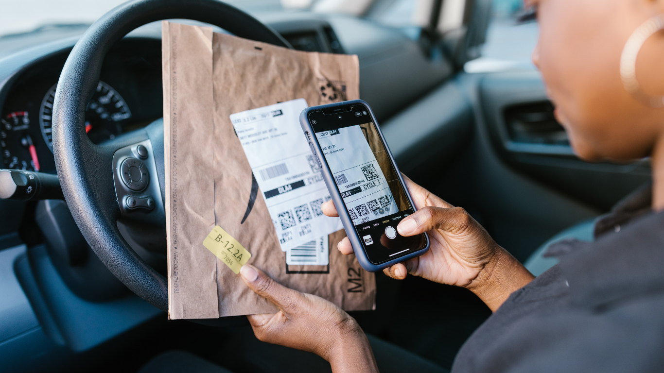 Anjani Courier Tracking